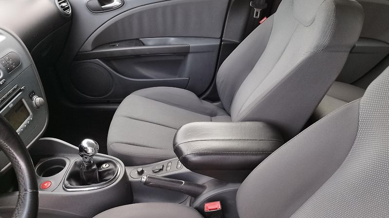 Seat Leon 1.6i,volat- 608 081 843 - fotka 10 z 15
