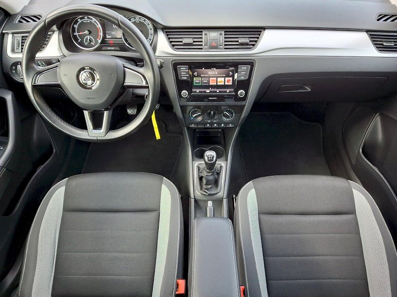 Škoda Rapid (2018) Spaceback Ambition Plus 1,0TSi - fotka 5 z 27