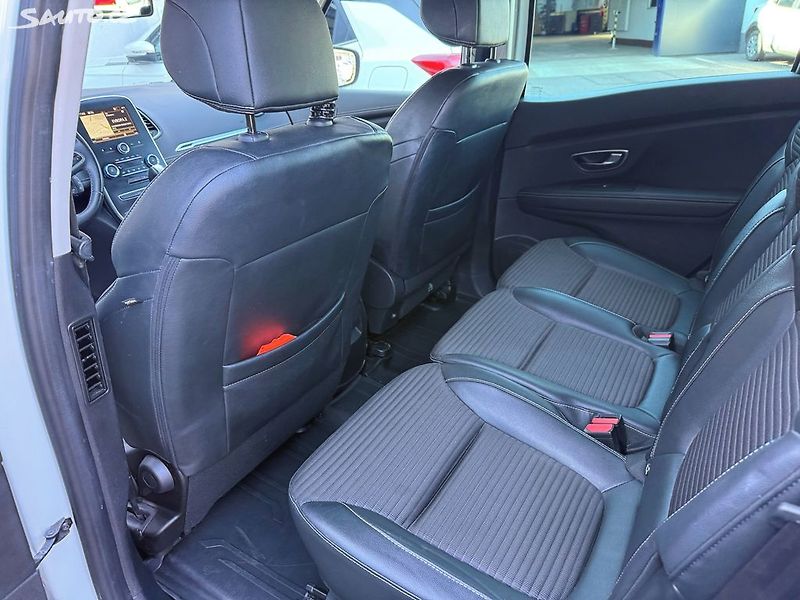 Renault Scénic 1.7dCi koupeno v CZ 1.majitel - fotka 29 z 33