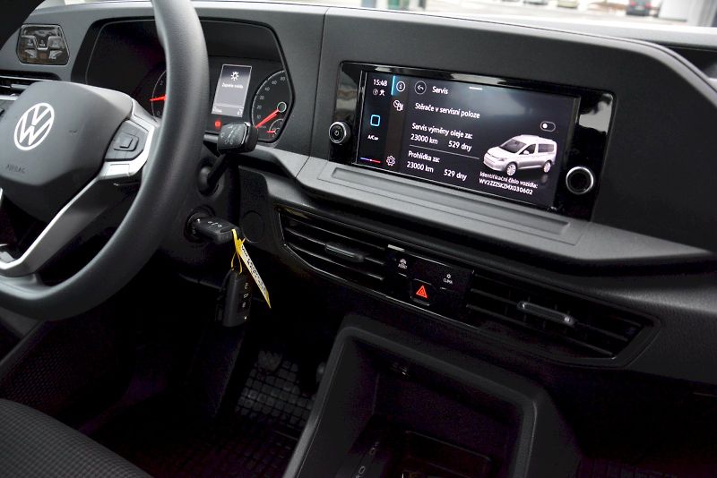 Volkswagen Caddy (2021) 1.5 TSI 84 kW Life 5.generace - fotka 21 z 28