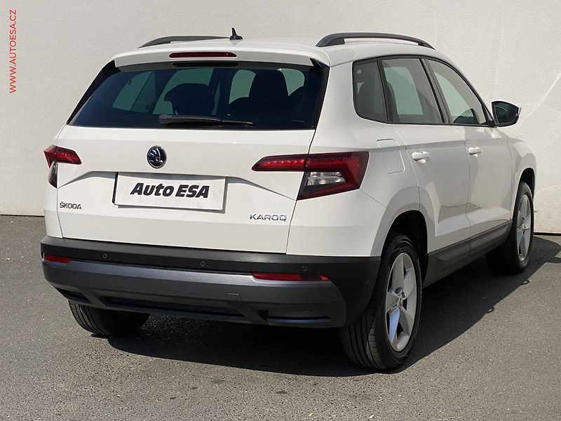 Škoda Karoq (2018) 1.0 TSi, Ambition, navi - fotka 4 z 16