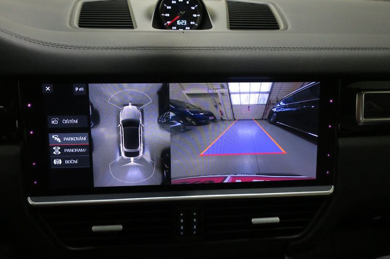 Porsche Cayenne (2019) Coupe 3.0 V6 Tiptronic Vzduch - fotka 33 z 45