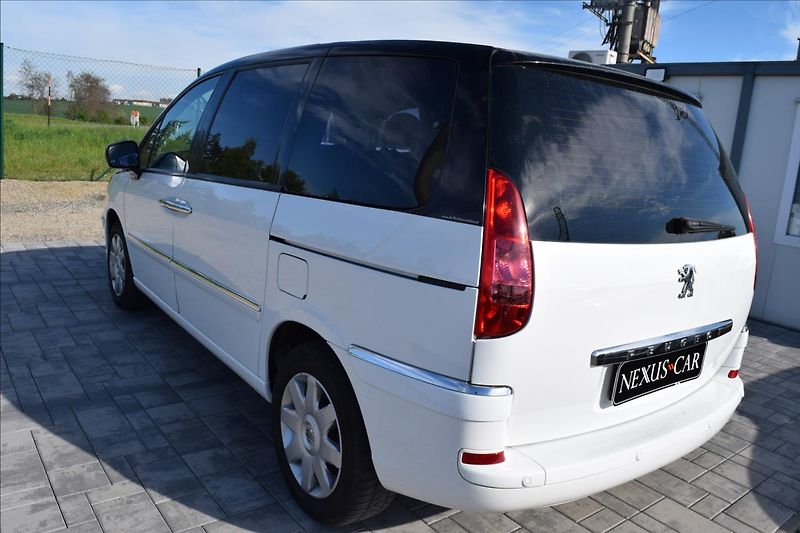 Peugeot 807 2,0 HDI 100KW 7MÍST PO STK - fotka 7 z 46