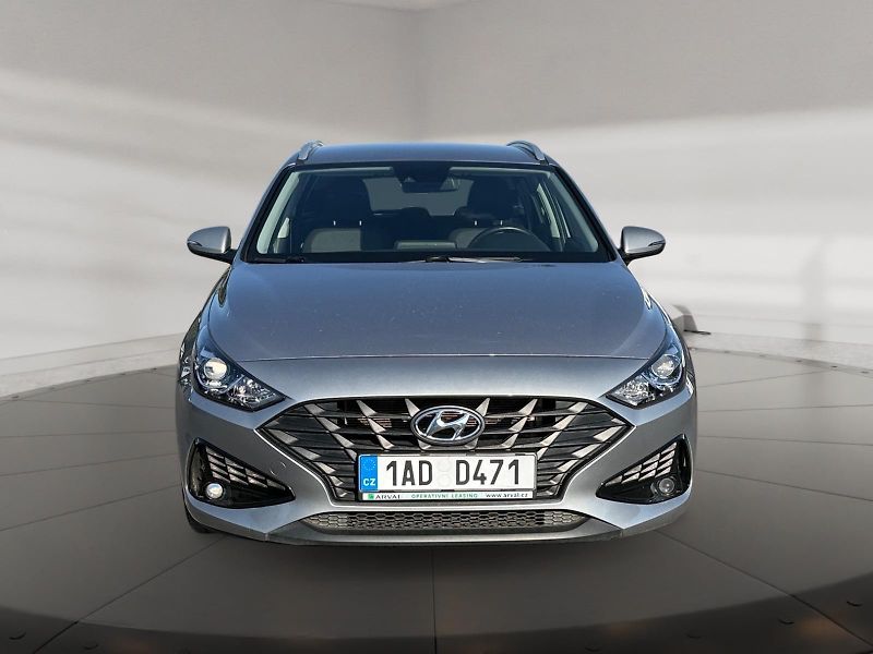 Hyundai i30 (2024) COMFORT 1.5T MHEV 118kW CZ DPH - fotka 2 z 11