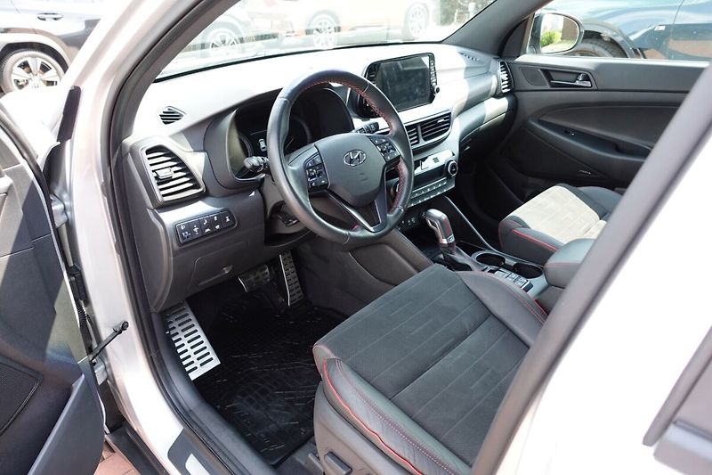 Hyundai Tucson 1,6GDi 130kW A/T 4x4 N-Line, P - fotka 10 z 35