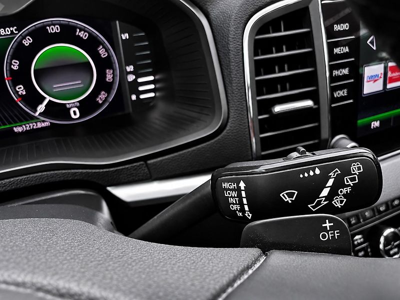 Škoda Karoq (2020) 1.5 TSI 110 kW DSG STYLE - fotka 18 z 41