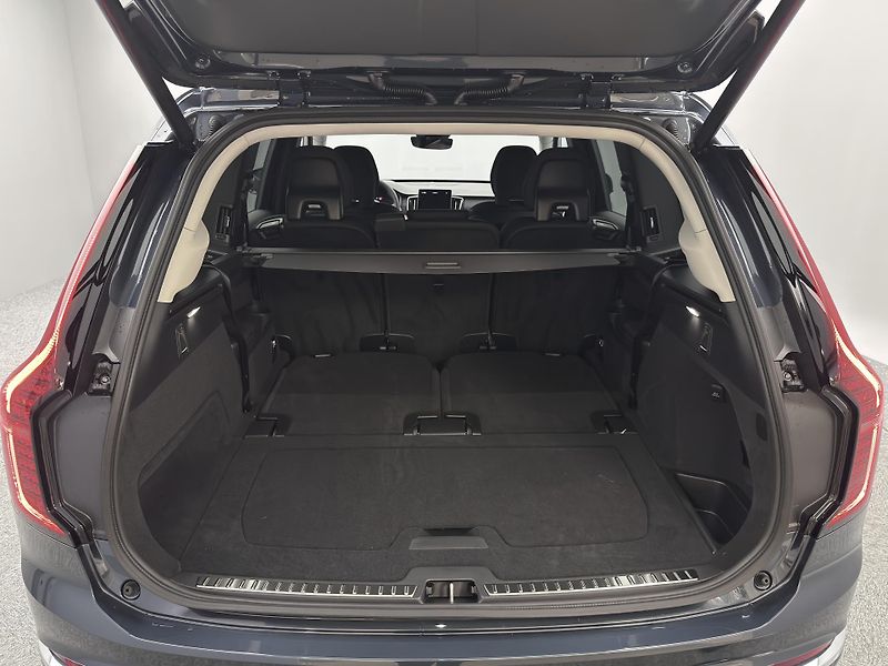 Volvo XC90 (2026) T8 AWD Plug-in BRIGHT PLUS 7m - fotka 18 z 25