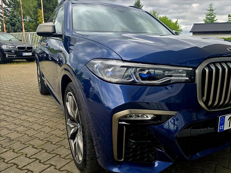 BMW X7 4,4 i 7MÍST TOP KOMPLET VÝBAVA - fotka 8 z 37