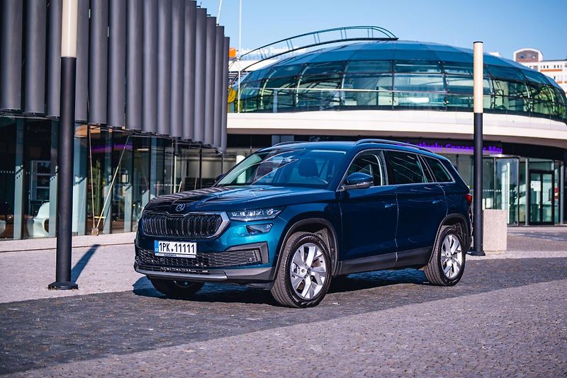 Škoda Kodiaq DSG 4x4 2,0TDI/147kW StylePlus - fotka 9 z 64