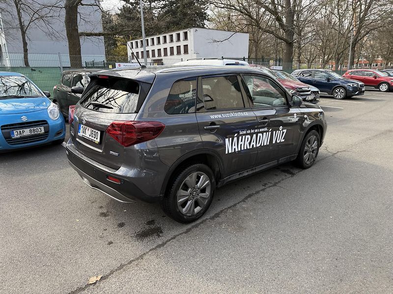 Suzuki Vitara 1,4 Premium Hybrid - fotka 5 z 13