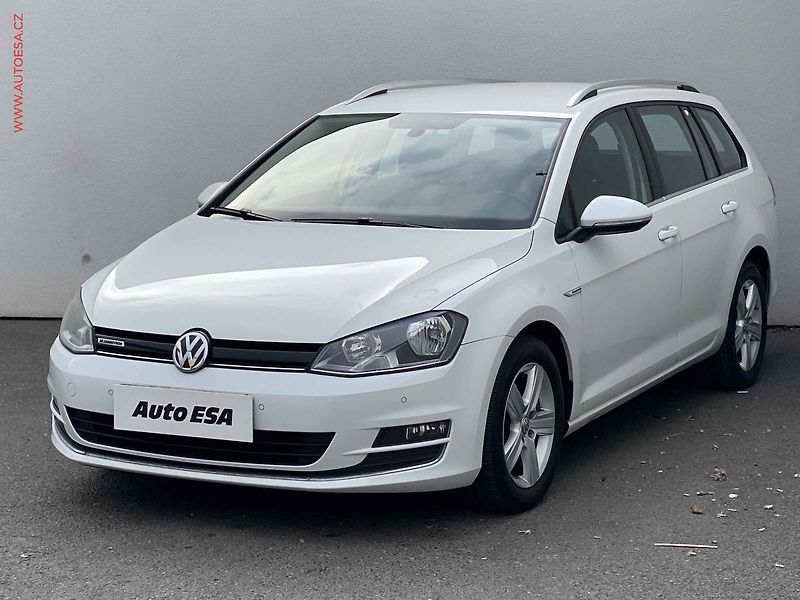 Volkswagen Golf (2014) 1.4 TGi, ČR, Highline, DSG - fotka 3 z 16