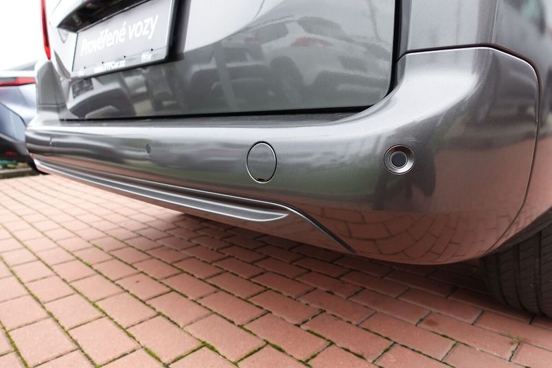 Toyota ProAce City Verso 1.5 D4-D 130 - 6 MT Long 5D Fa - fotka 29 z 32