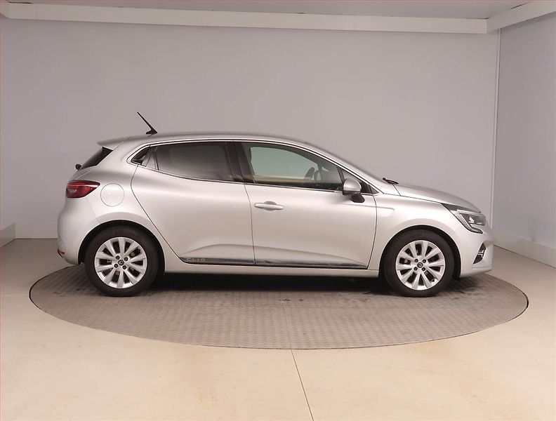 Renault Clio (2020) Intens 1.0 TCe, ČR,1.maj - fotka 6 z 16