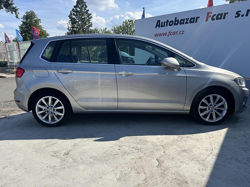 Volkswagen Golf Sportsvan (2015) 1.4 TSI 92 KW - fotka 5 z 37