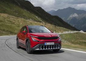 Nový elektromobil Škody si dobře poradí i s alpským terénem.