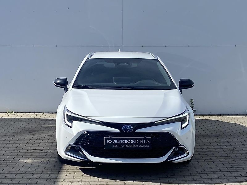 Toyota Corolla 1.8 HSD 140k e-CVT Style - fotka 4 z 22