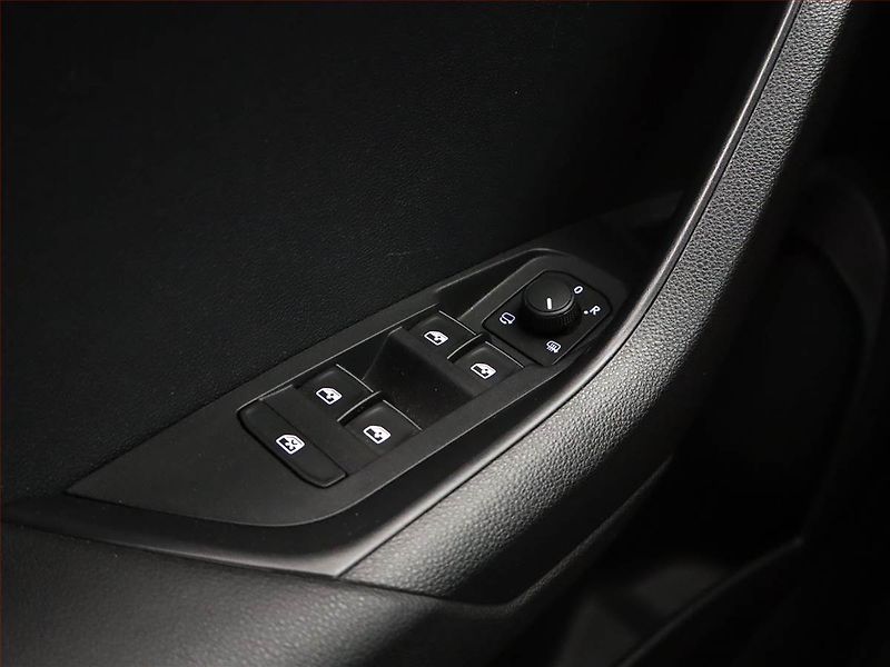 Škoda Karoq (2018) Style 2.0 TDI - fotka 21 z 23