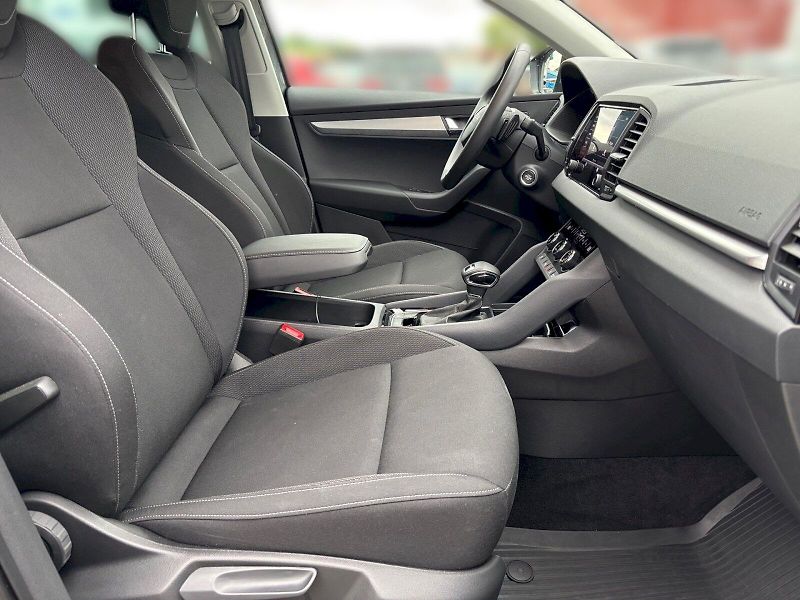 Škoda Karoq (2025) SELECTION 1.5 TSI 110 kW A7F - fotka 25 z 31