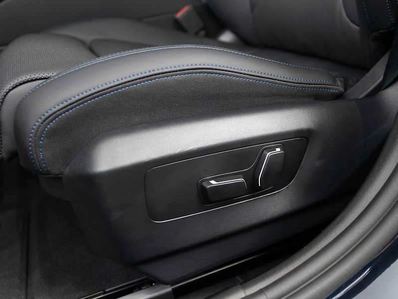 BMW i5 eDrive40 - fotka 21 z 22
