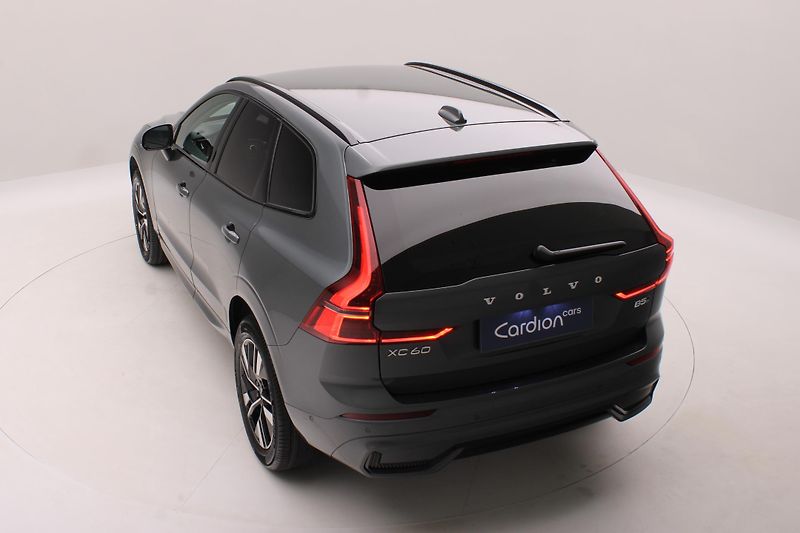 Volvo XC60 (2026) B5 AWD AUT DARK PLUS - fotka 17 z 69
