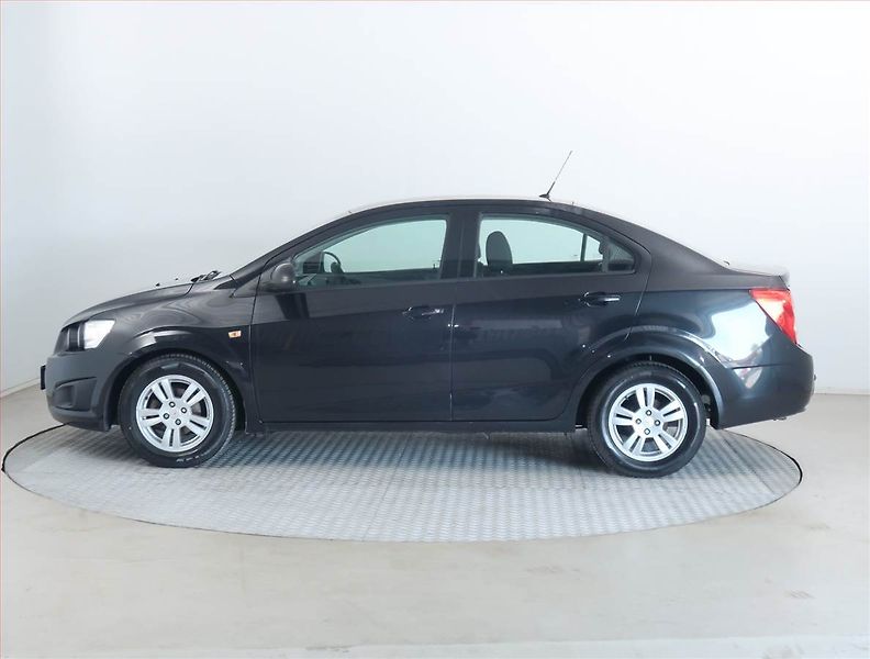 Chevrolet Aveo (2013) 1.2 i 16V, po STK, Tažné - fotka 3 z 16