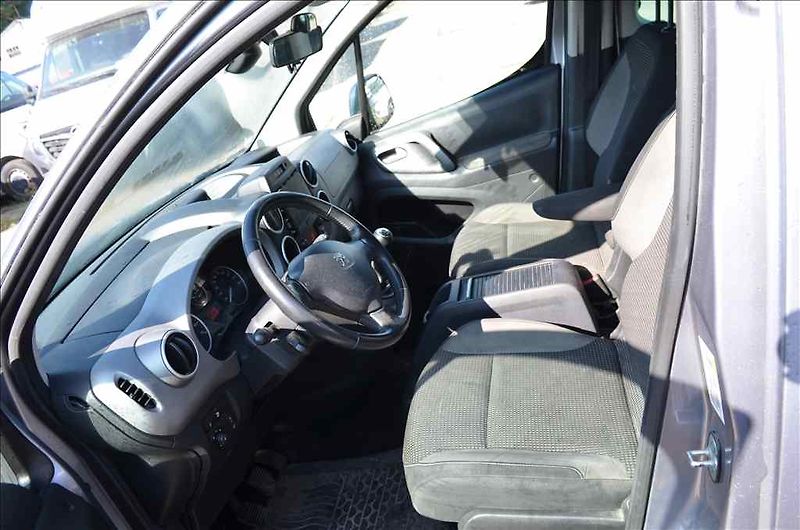 Peugeot Partner (2016) 1,6 BLUEHDI - fotka 15 z 21