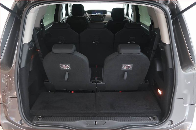 Citroën C4 Picasso (2016) 1.6 BlueHDi, 7 míst, Navi - fotka 17 z 18