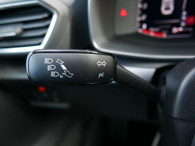 Seat Leon 2,0TDI 110kW Style DSG Automat - fotka 28 z 36
