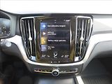 Volvo V60 2,0 D 145kW Momentum mHEV AUT - náhled 14