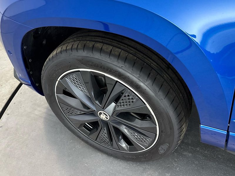 Škoda Karoq DSG Sportline - fotka 27 z 31