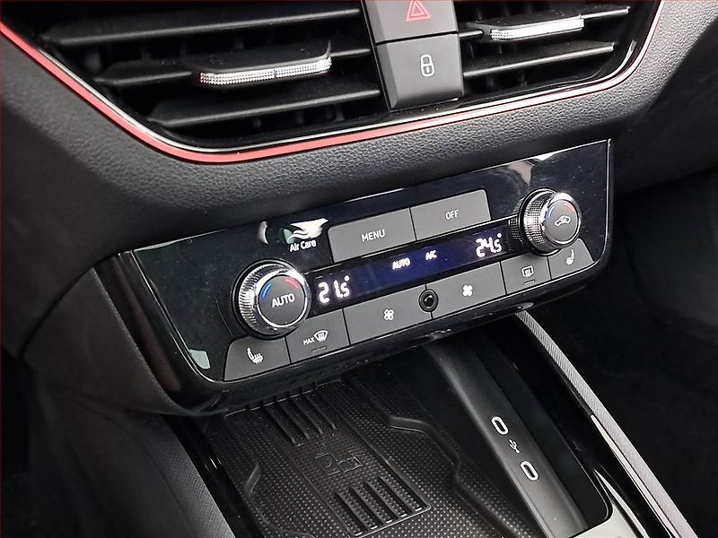 Škoda Kamiq (2025) 1.0 TSI, MONTE CARLO, KEYLESS - fotka 15 z 19