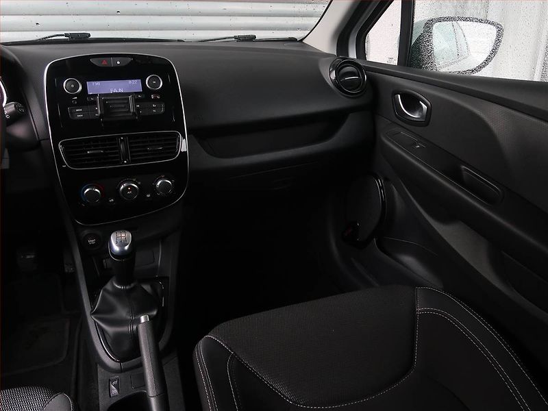 Renault Clio (2018) 1.2 16V, ČR,1.maj, Serv.kniha - fotka 8 z 14