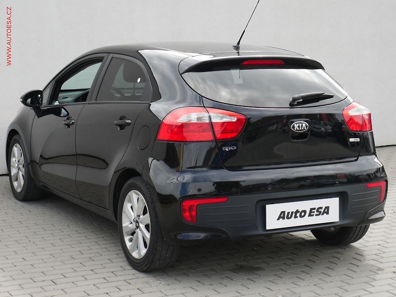 Kia Rio (2016) 1.4CVVT, AC, tempo, park - fotka 6 z 18