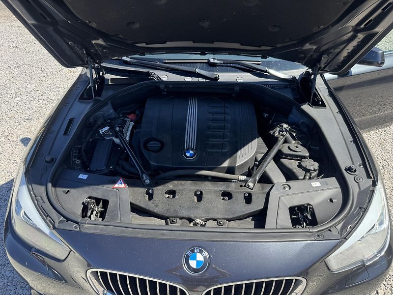 BMW Řada 5 (2010) 530D,GT,X-DRIVE,rezervace - fotka 30 z 44