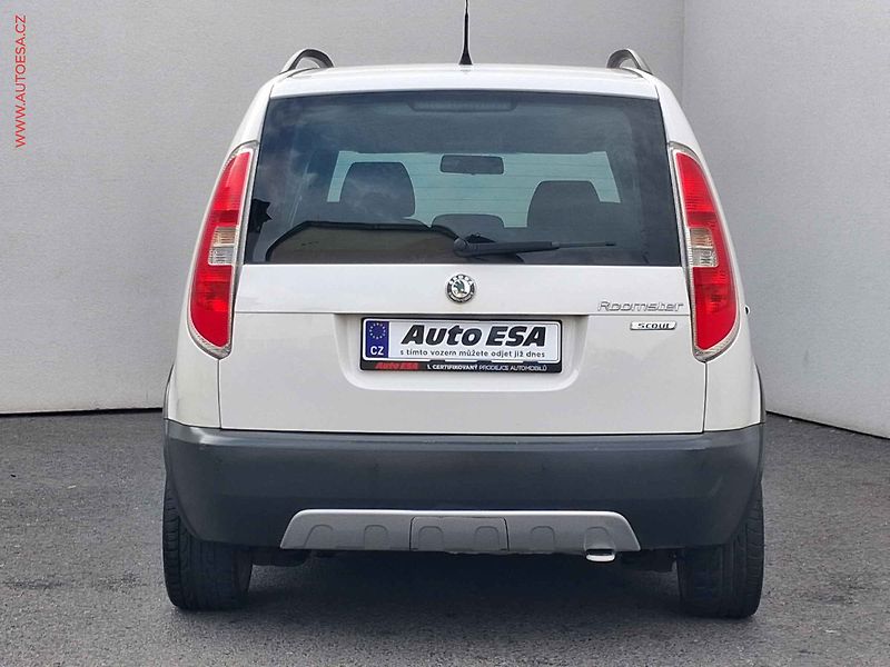 Škoda Roomster (2010) 1.2 TSi, Scout, +kola - fotka 5 z 19