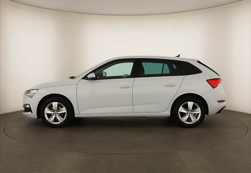 Škoda Scala (2023) Ambition 1.5 TSI, ČR,1.maj - fotka 3 z 13