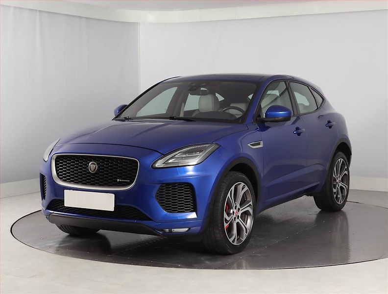 Jaguar E-Pace (2019) P300 AWD - fotka 2 z 26