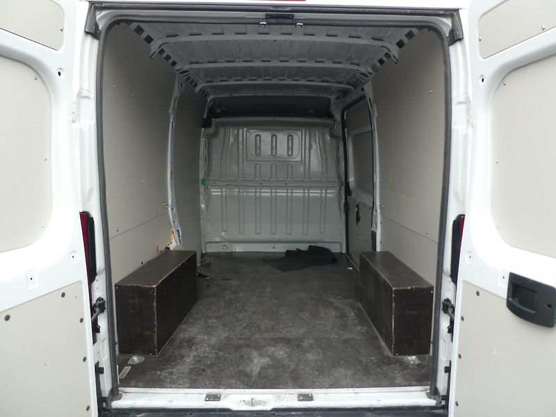 Peugeot Boxer 2,2D 96kW  - fotka 10 z 10