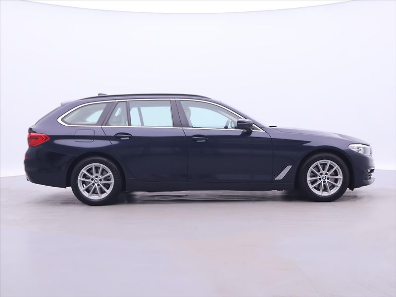 BMW Řada 5 2,0 520d Luxury Line CZ DPH - fotka 8 z 34