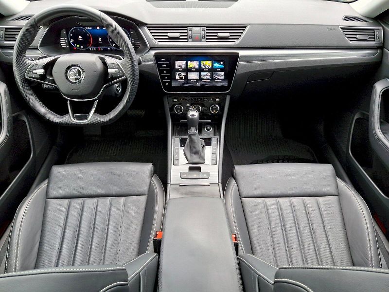 Škoda Superb (2023) Combi Style Extra DSG 4x4 2,0T - fotka 5 z 35