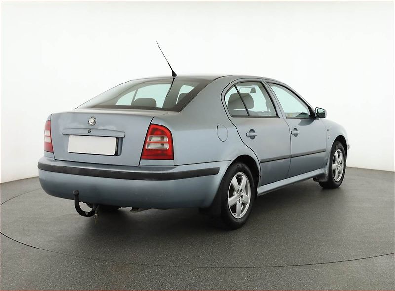 Škoda Octavia (2002) Elegance 1.9 TDI, Serv.kniha - fotka 5 z 12
