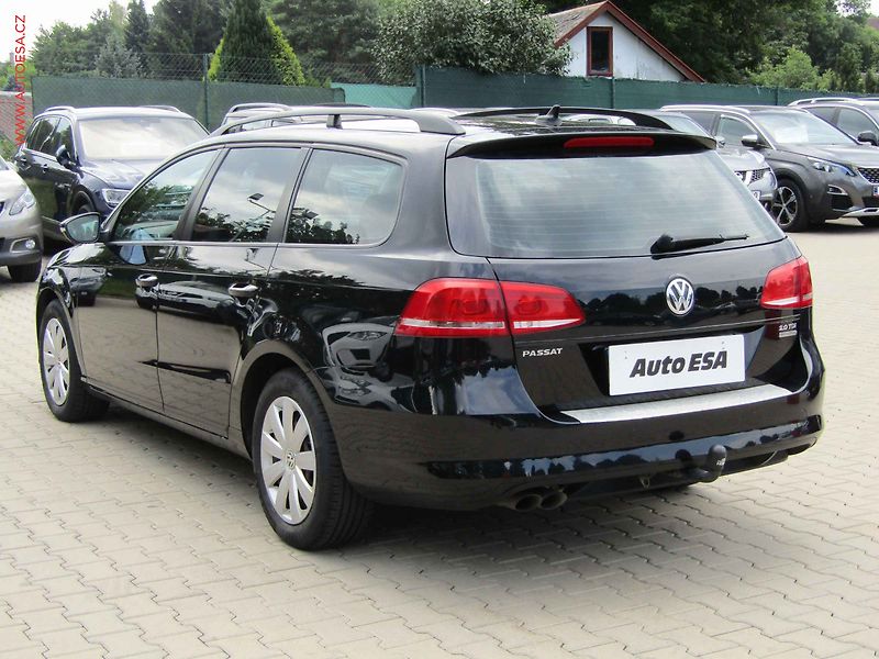 Volkswagen Passat (2014) 2.0TDi, servis.kniha - fotka 6 z 16