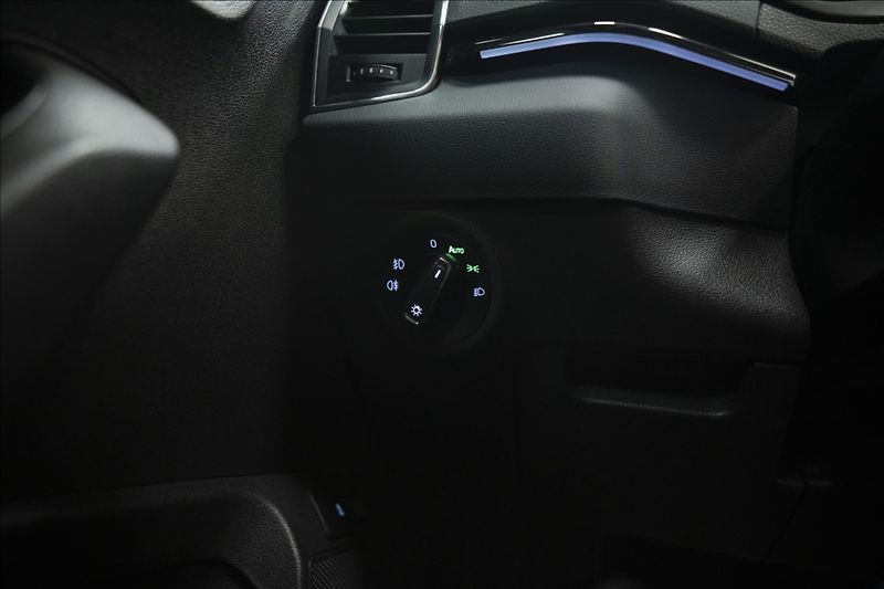 Škoda Karoq 2,0 TDI DSG KEYLESS VÝHŘEV ČR - fotka 23 z 38