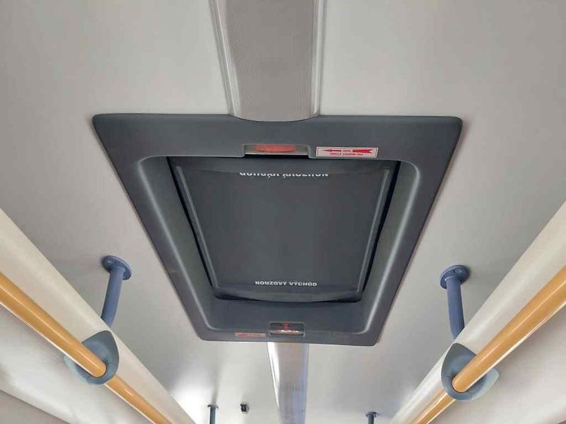 Irisbus SFR 162 nízkopodlažní - fotka 24 z 53