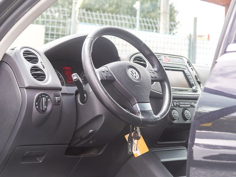 Volkswagen Tiguan (2009) ČR 2.0TDI 125KW – TAŽNÝ - fotka 13 z 50