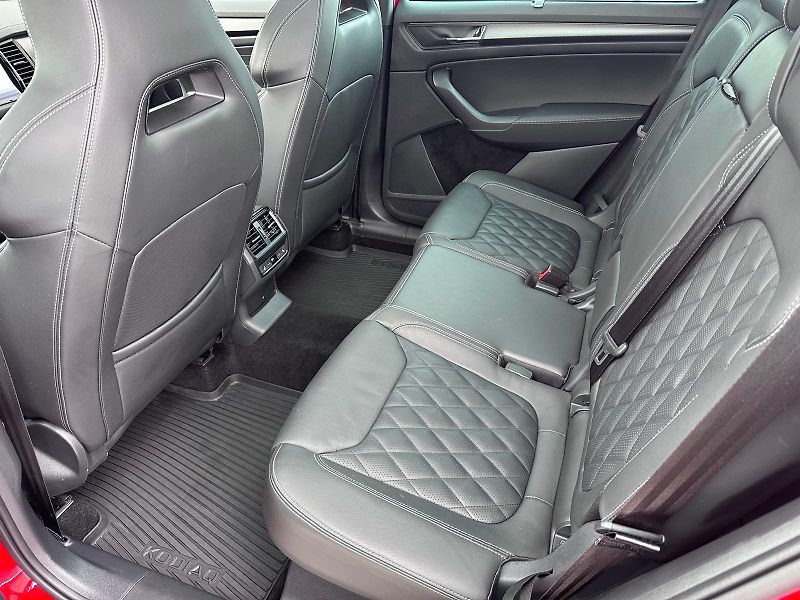 Škoda Kodiaq 2.0 TDI 147kW 4x4 SportLine - fotka 16 z 19