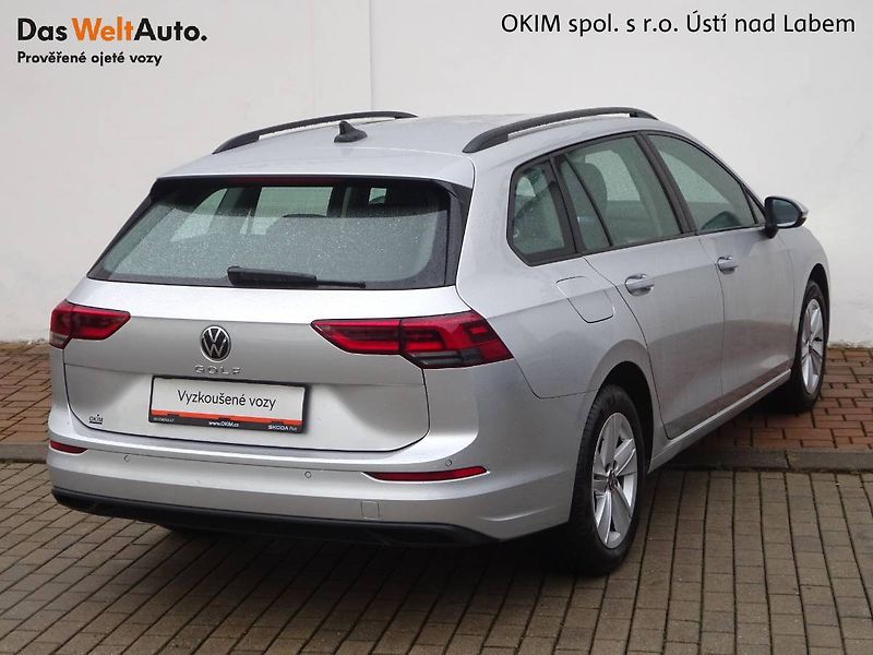 Volkswagen Golf Variant (2022) 1,0TSi /81kW  Life - fotka 2 z 27