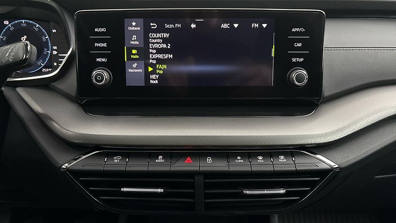 Škoda Octavia 2.0 TDI Ambition - fotka 11 z 24