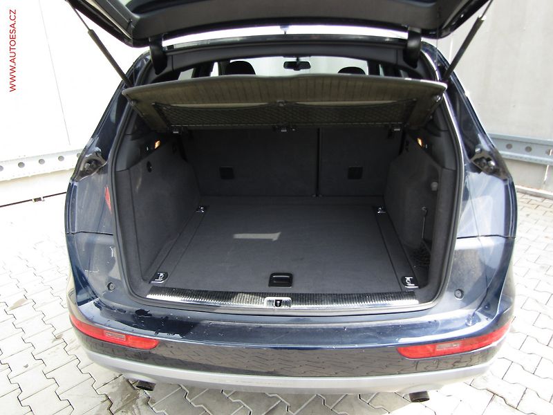 Audi Q5 (2009) 2.0 TFSi quattro, S-line - fotka 7 z 18
