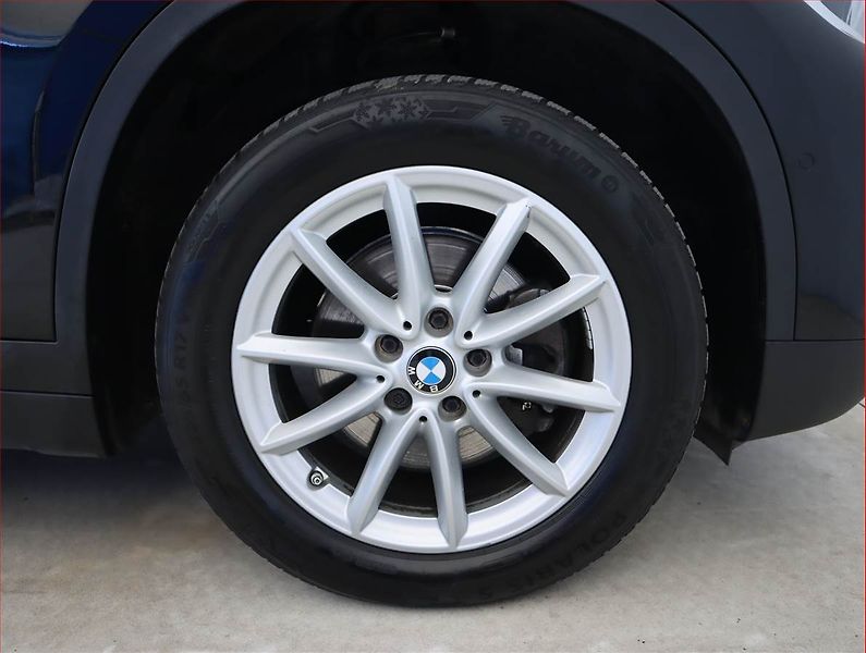 BMW X1 (2022) Advantage xDrive18d, 4X4 - fotka 15 z 23